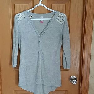 No Boundaries ladies top. Size M (7-9)